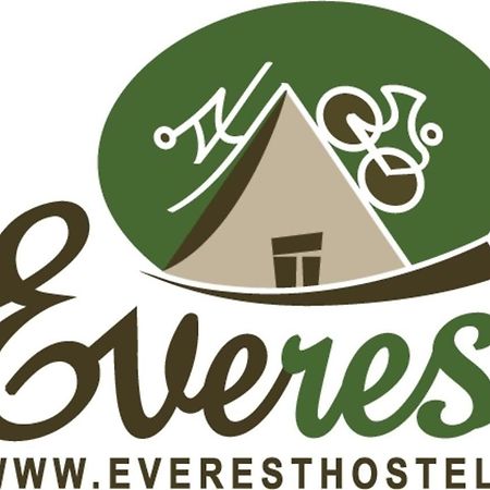 Everest Kivioli Hostel Exterior foto